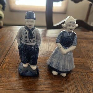 Vintage Delft Dutch Blue and white porcelain salt and pepper shakers